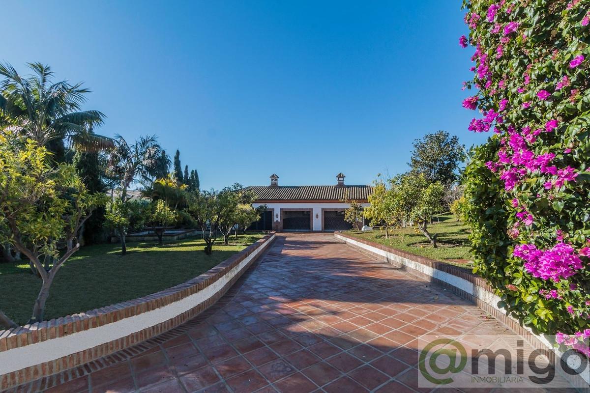 Venta de villa en Costabella