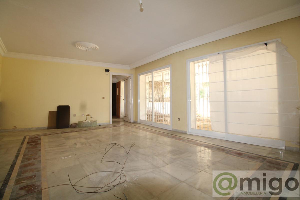 For sale of villa in Marbella
