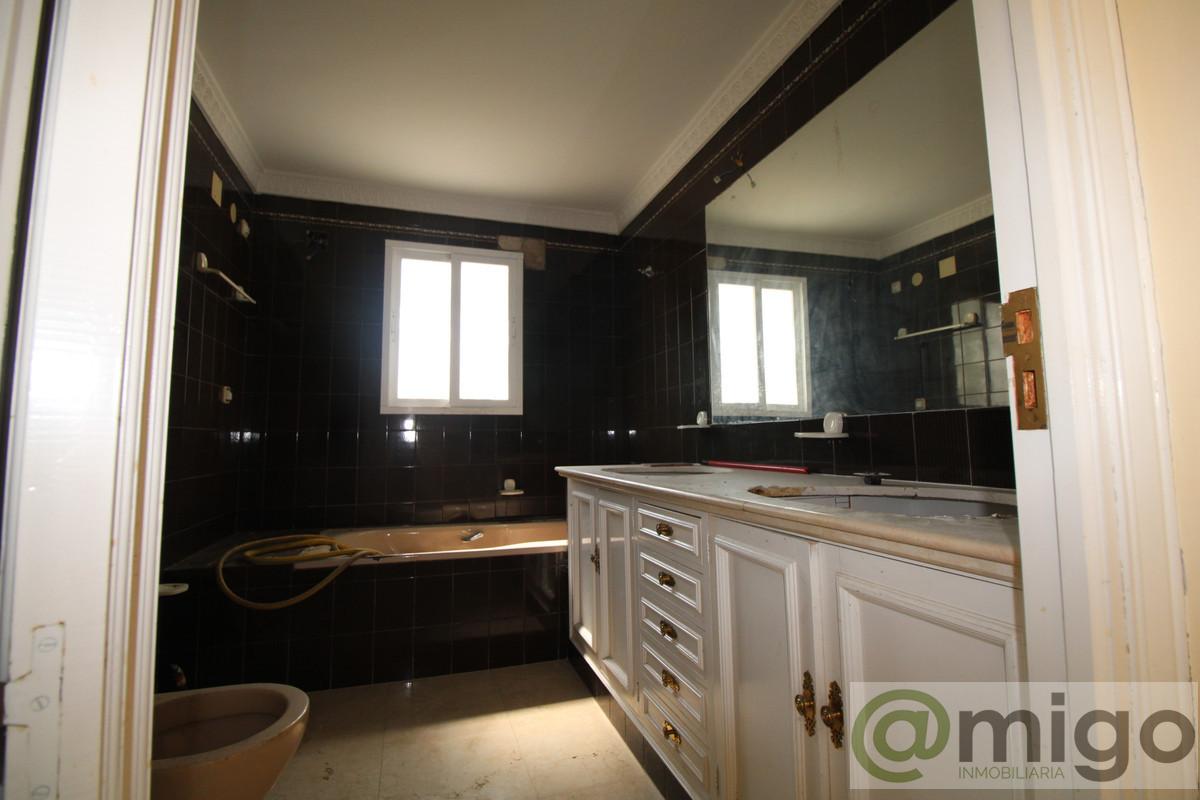 For sale of villa in Marbella