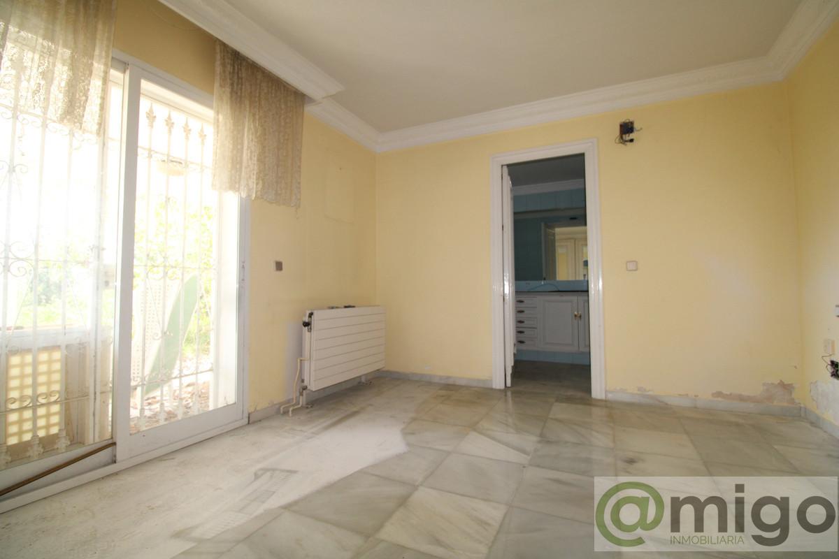 For sale of villa in Marbella
