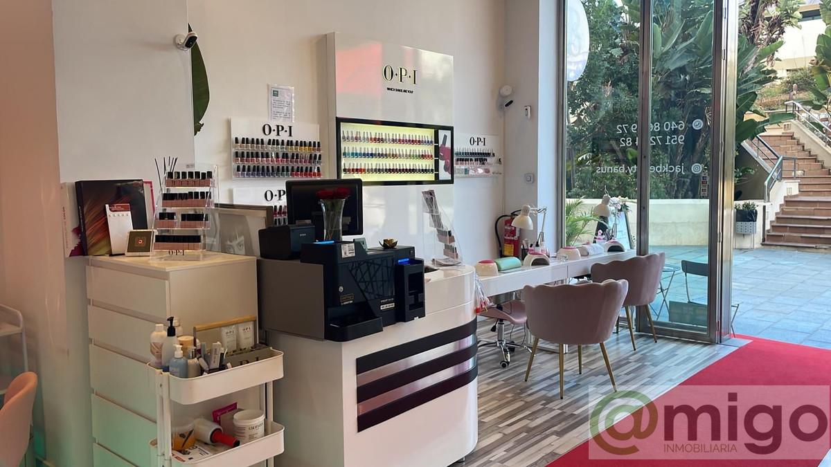For sale of commercial in Marbella