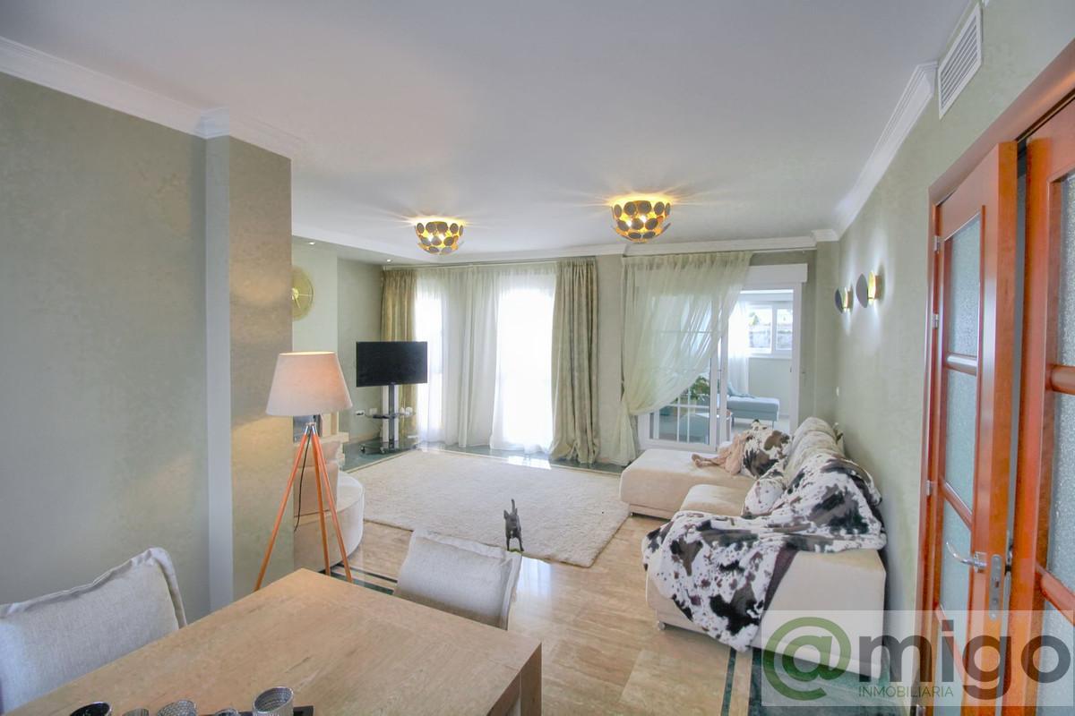 Venta de villa en Calahonda