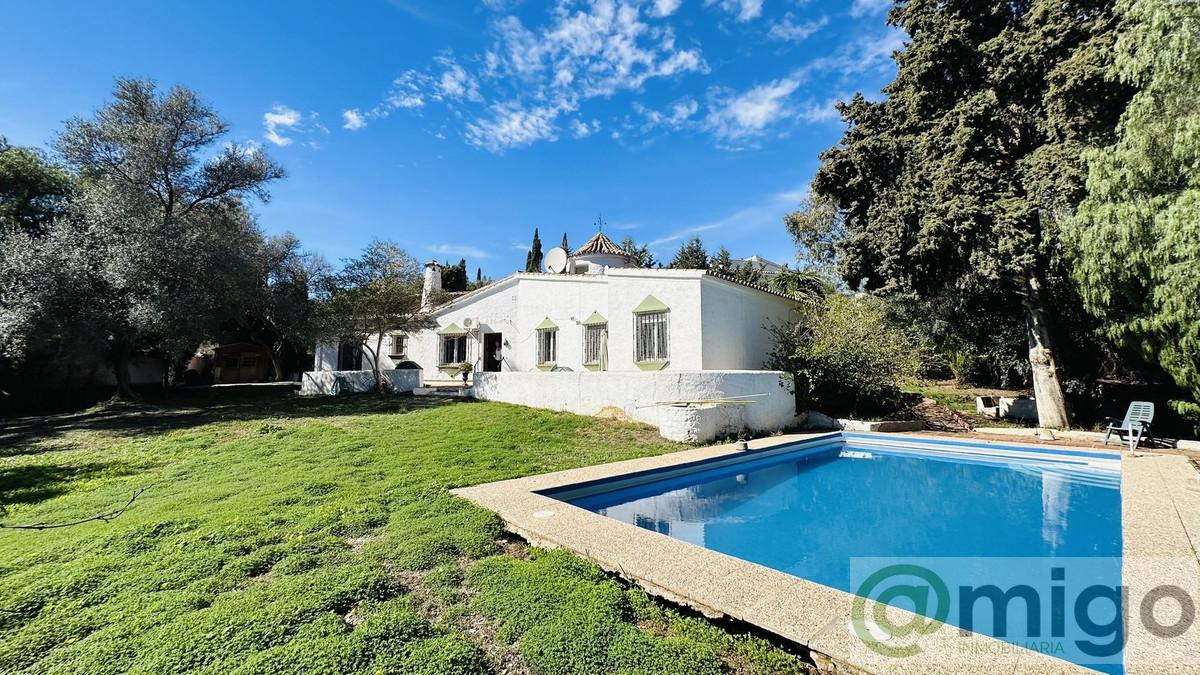For sale of villa in Campo Mijas