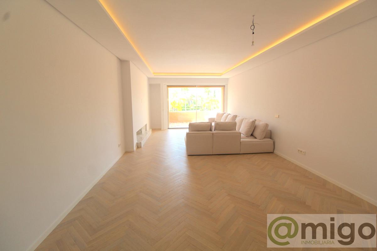 For sale of penthouse in Atalaya