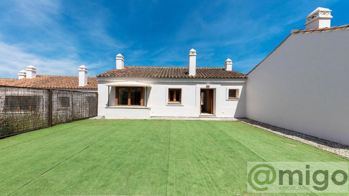 Venta de villa en Casares Playa