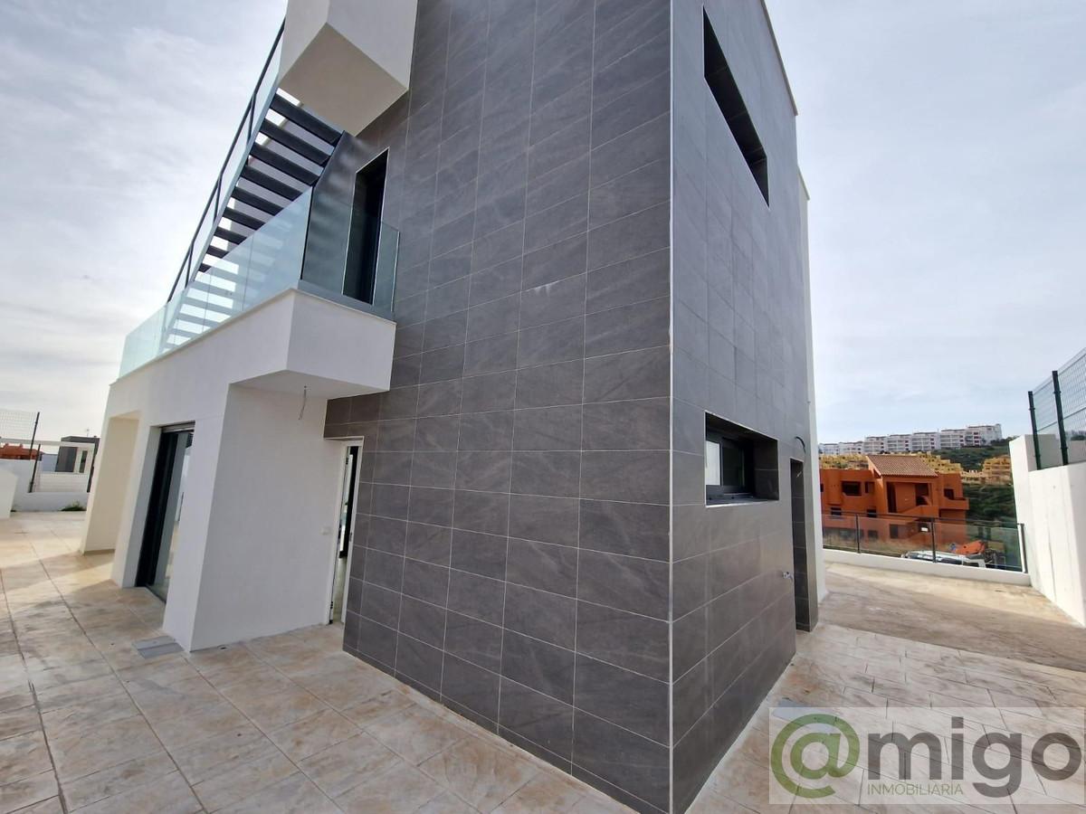 Venta de villa en La Duquesa