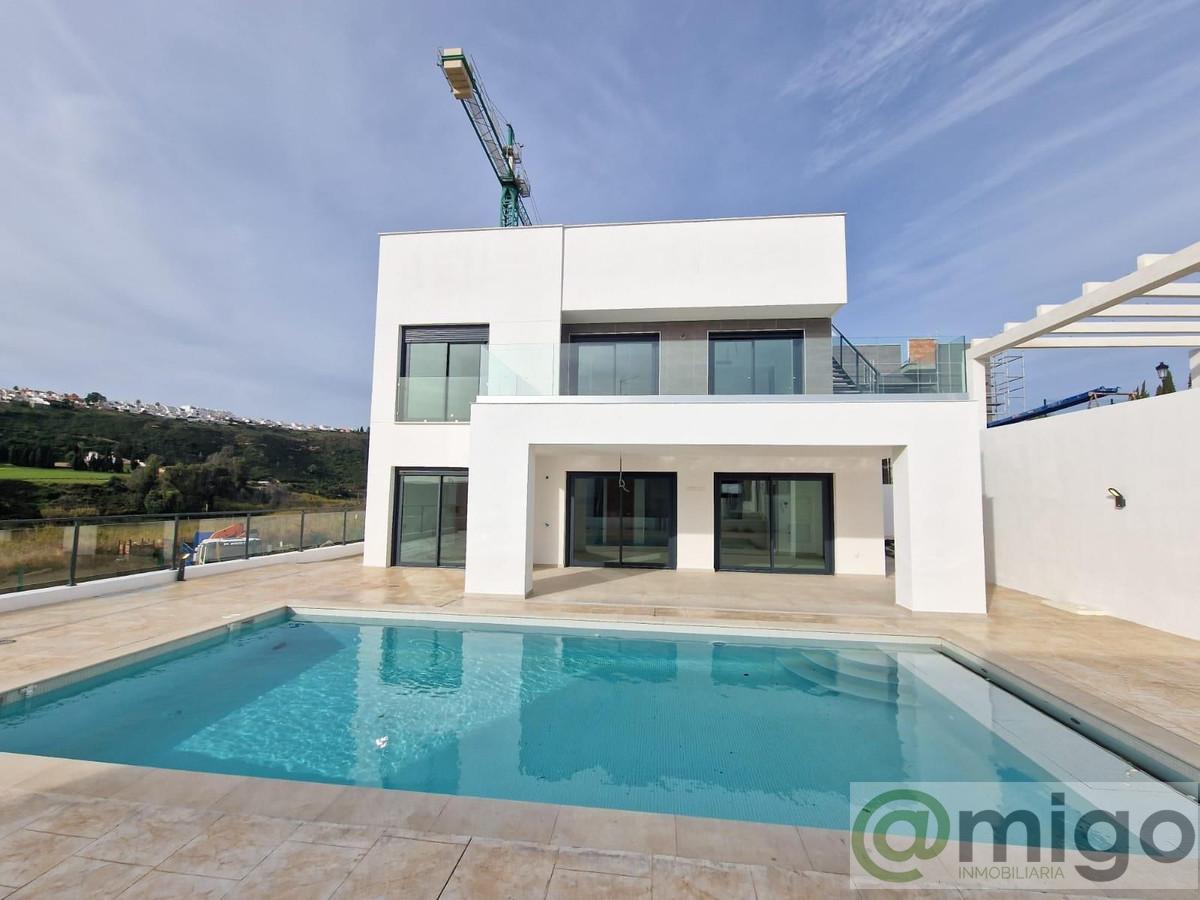 Venta de villa en La Duquesa