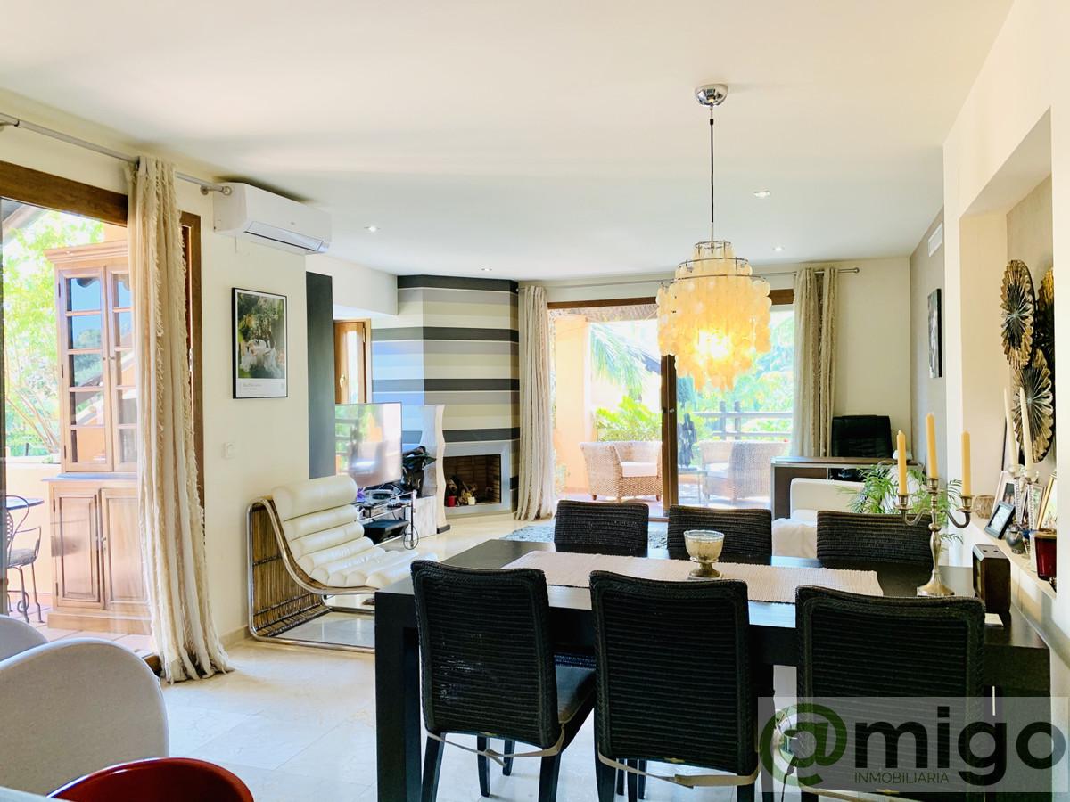 For sale of penthouse in Atalaya