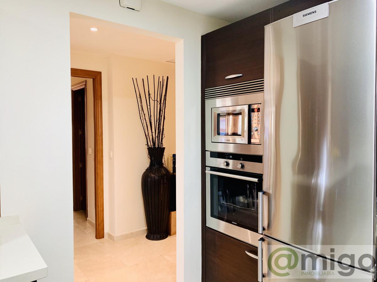 For sale of penthouse in Atalaya