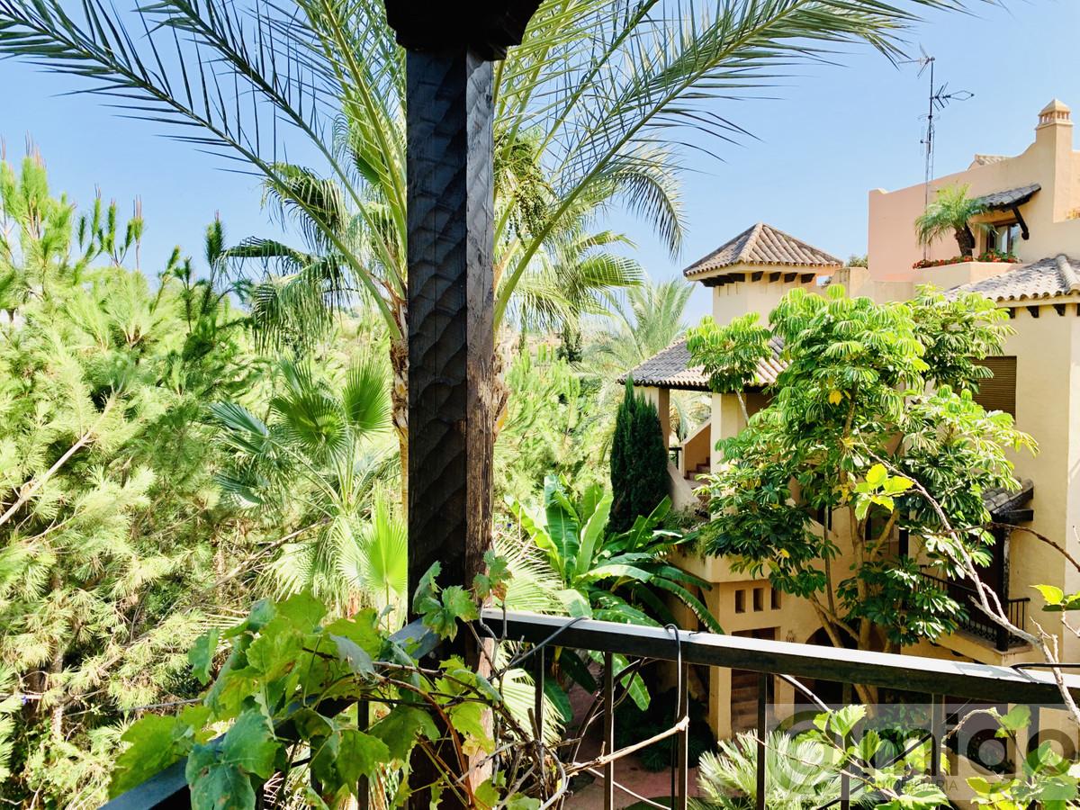 For sale of penthouse in Atalaya