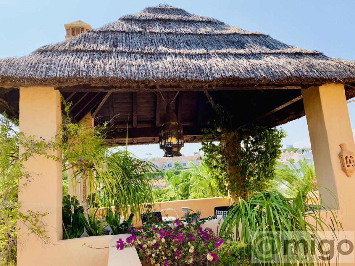 For sale of penthouse in Atalaya
