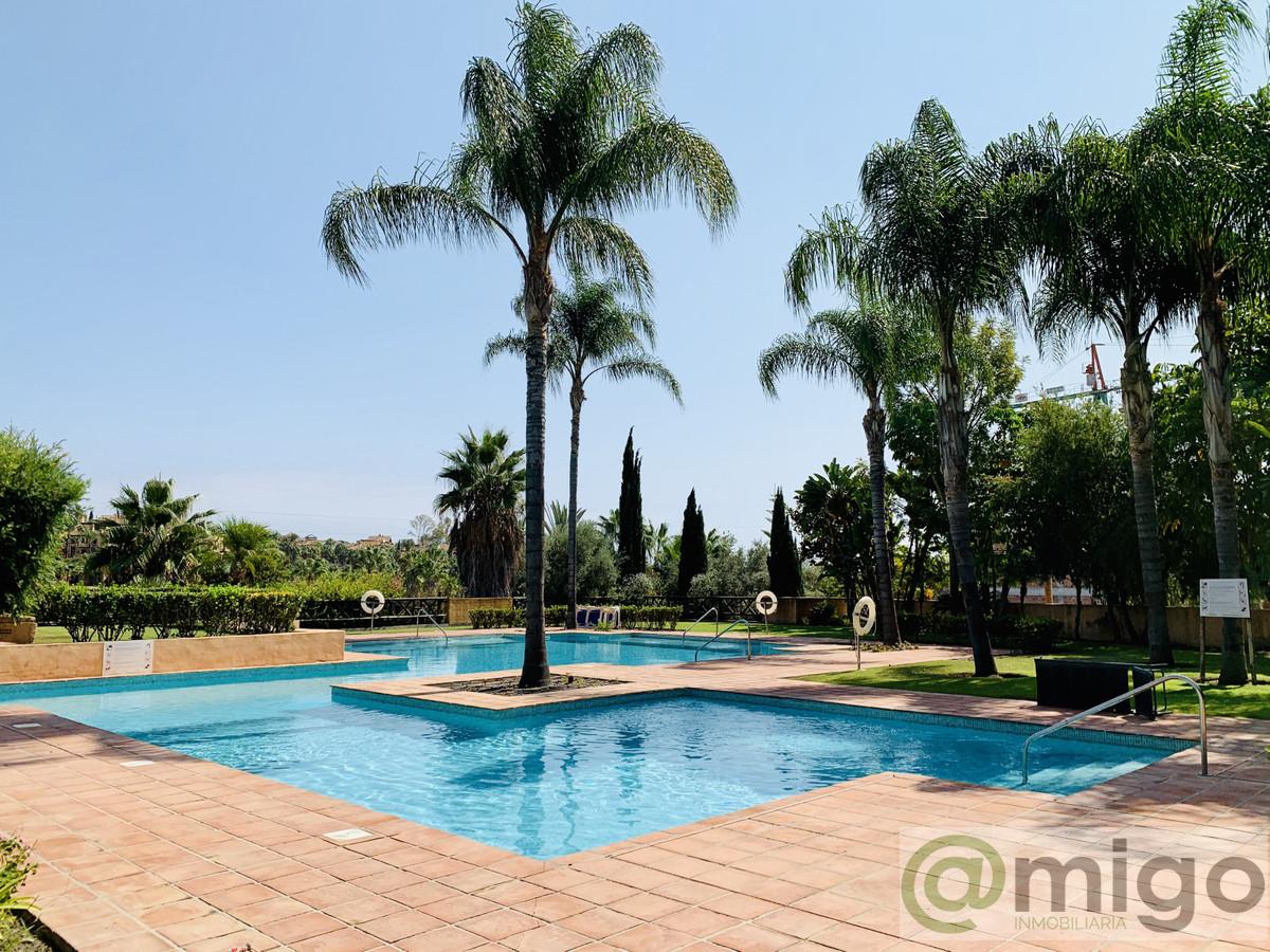 For sale of penthouse in Atalaya