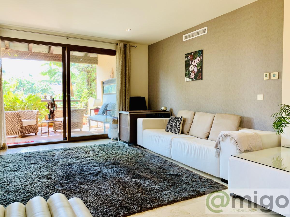 For sale of penthouse in Atalaya