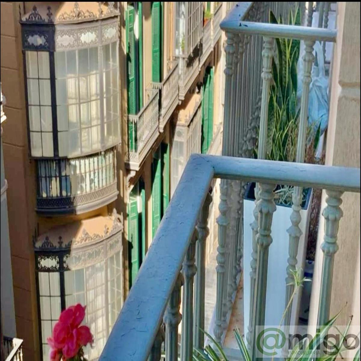 For sale of apartment in Málaga Centro