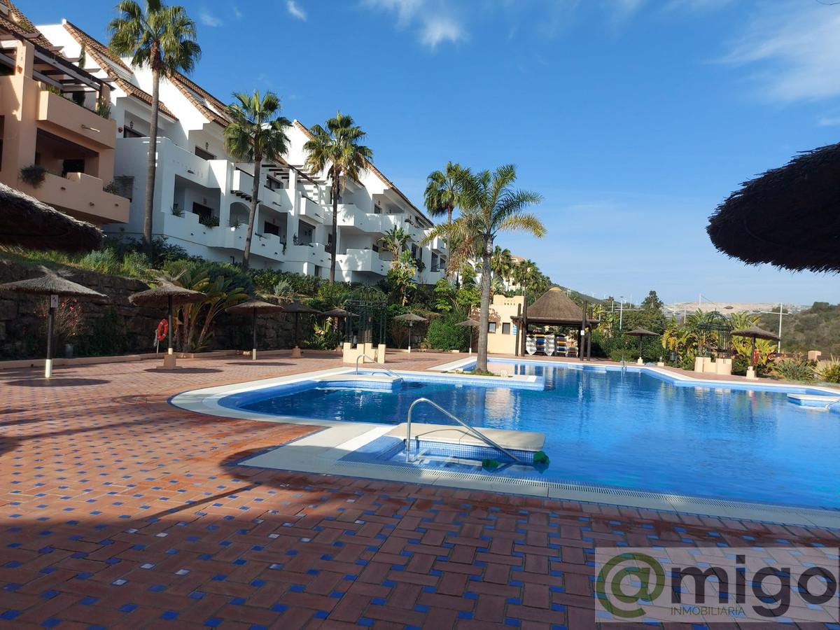 For sale of apartment in La Duquesa