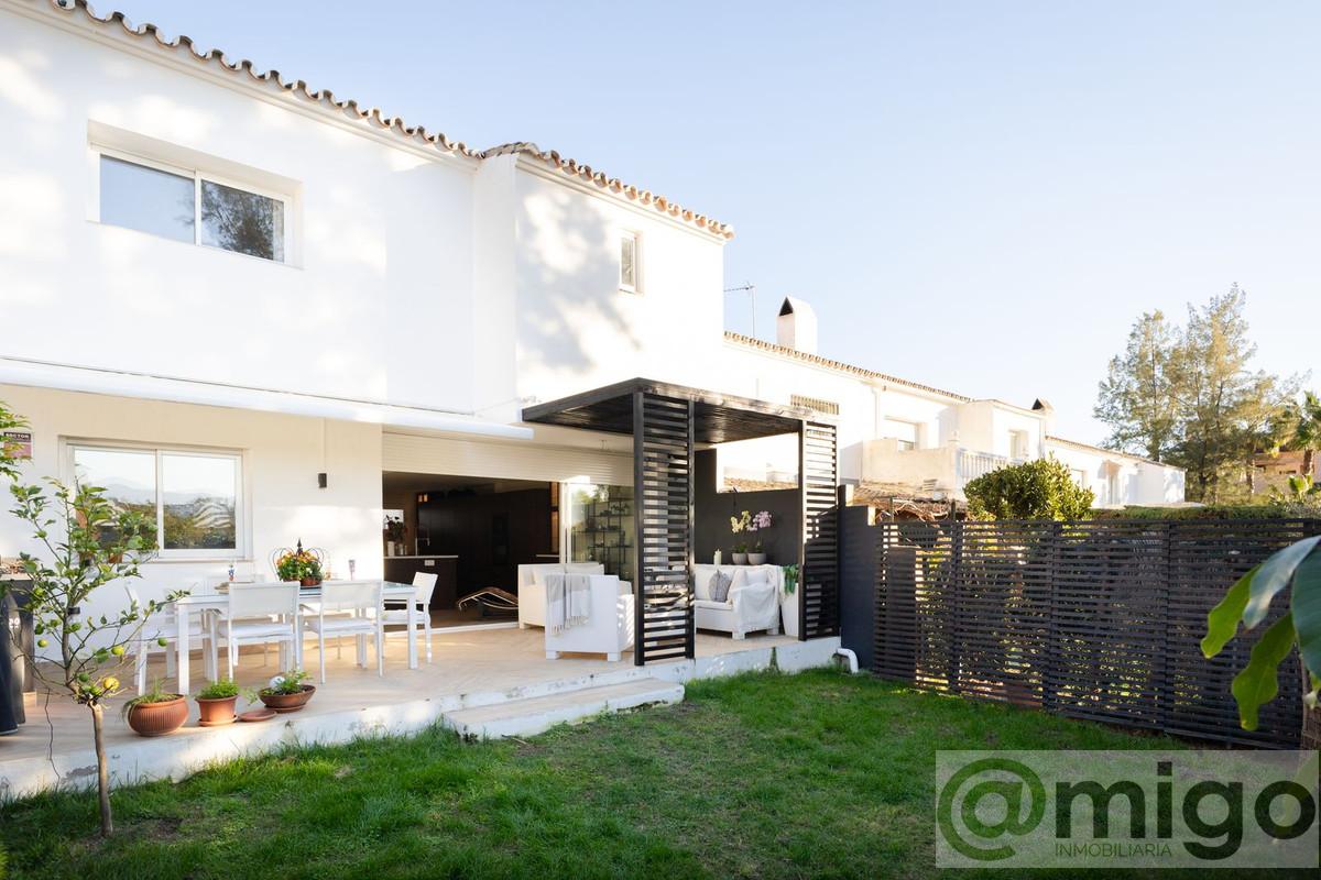Venta de villa en Estepona