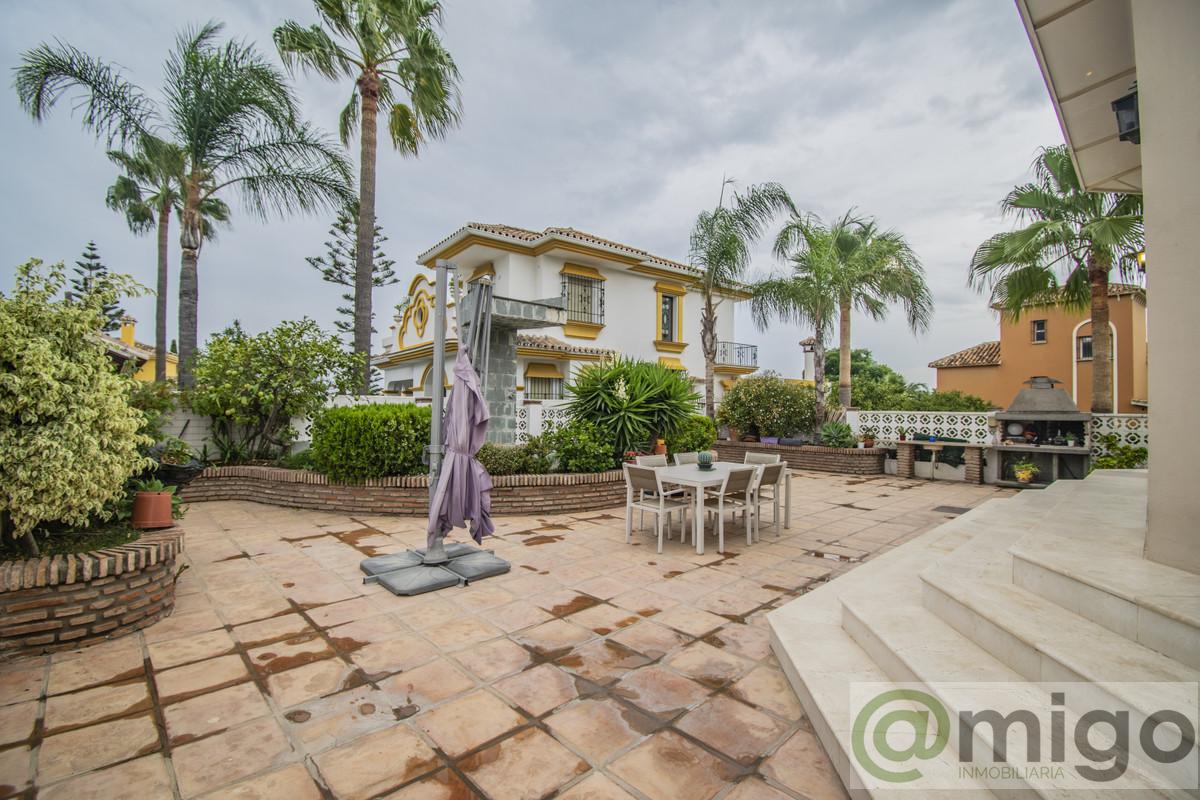 For sale of villa in Marbella