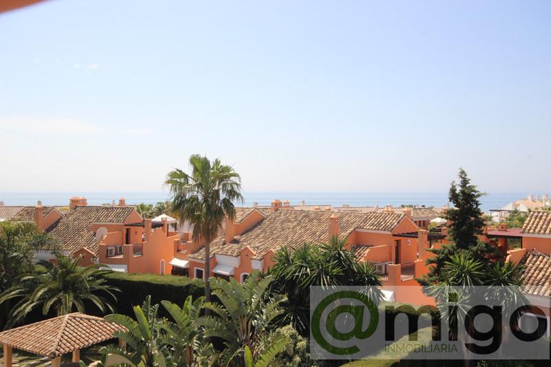 Продажа от

 Виллa на Marbella