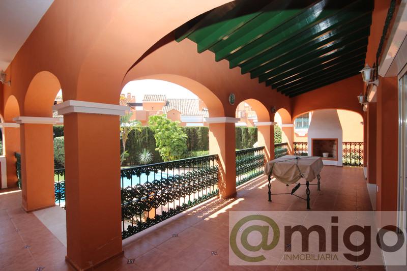 Продажа от

 Виллa на Marbella