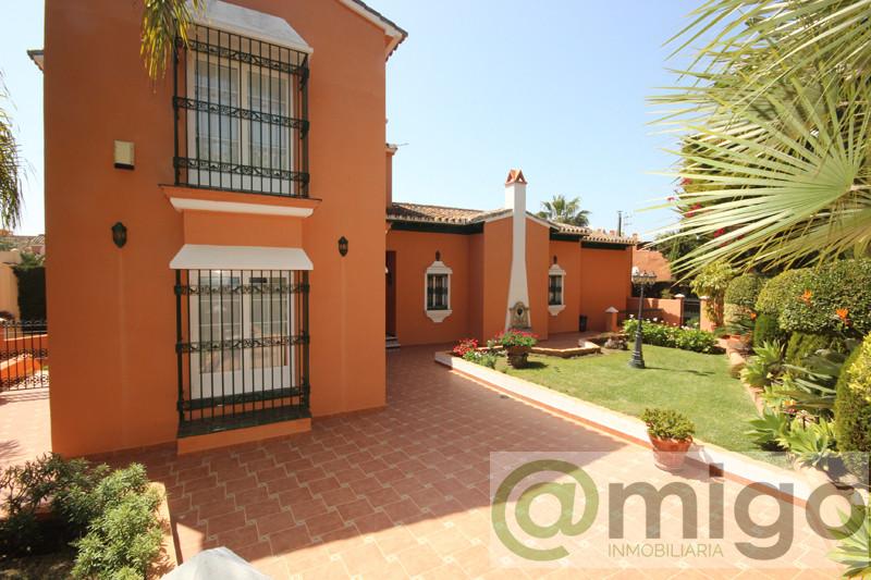 Продажа от

 Виллa на Marbella