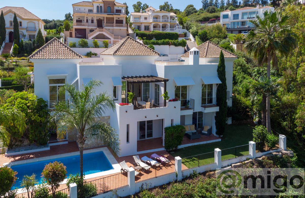 For sale of villa in La Cala Golf