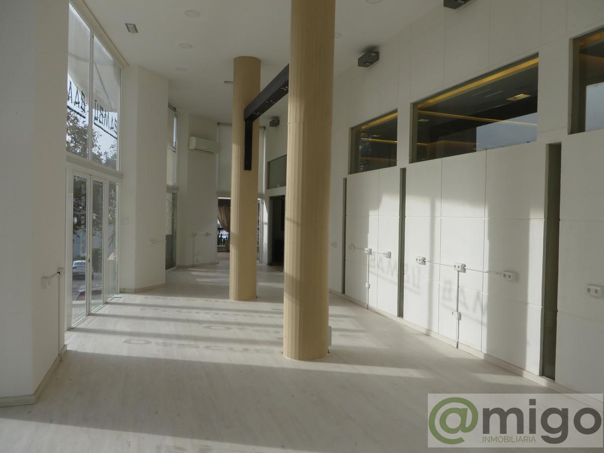 For sale of commercial in Marbella