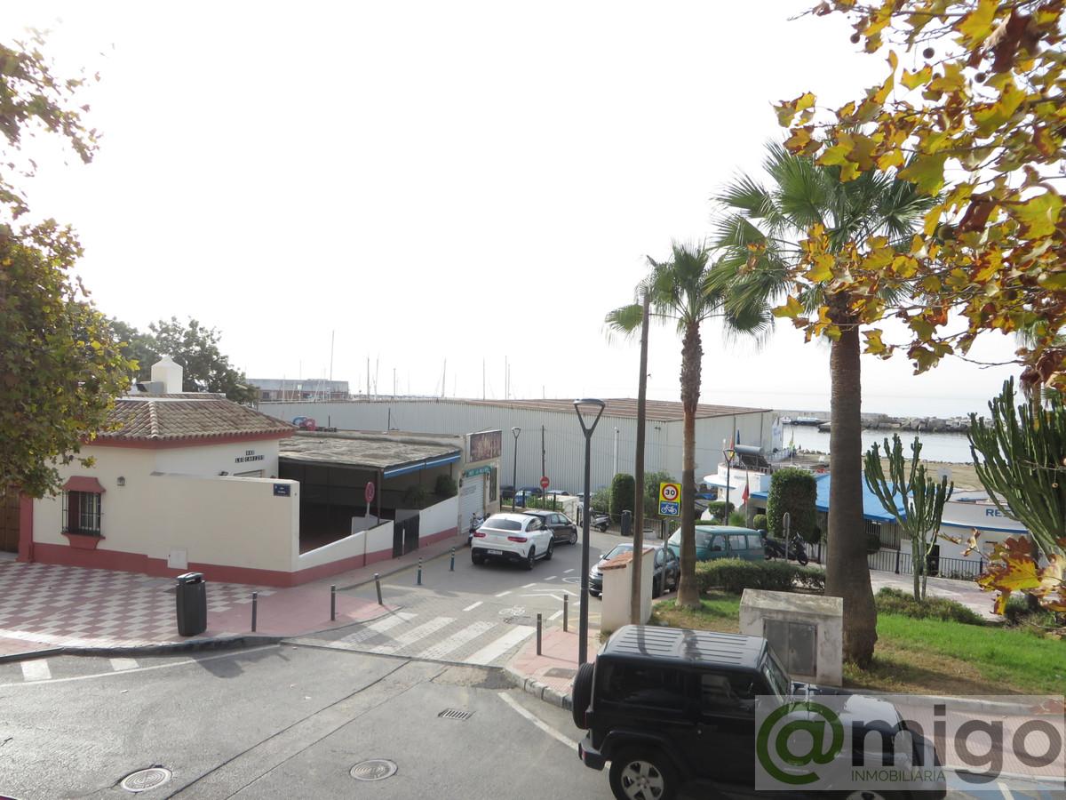 For sale of commercial in Marbella
