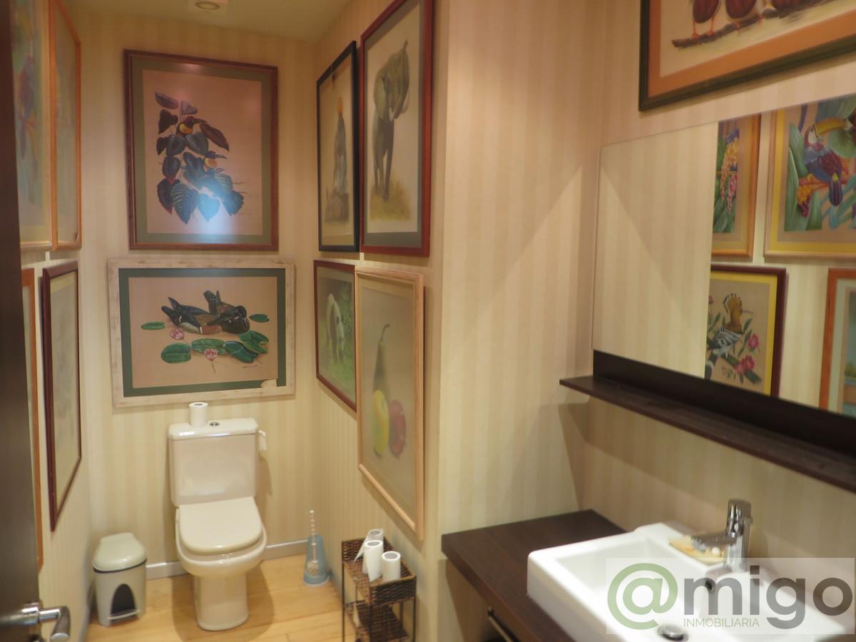 For sale of commercial in Marbella
