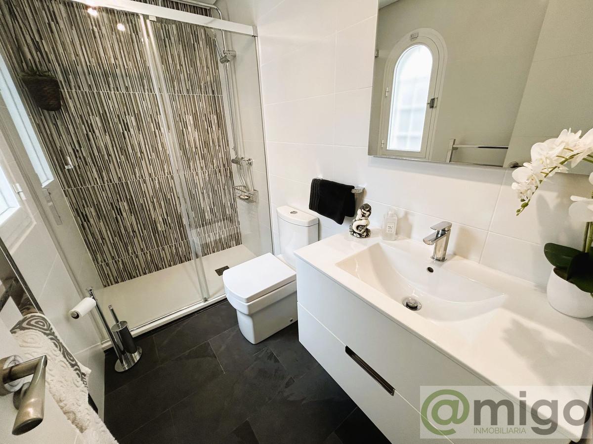 Venta de villa en La Duquesa