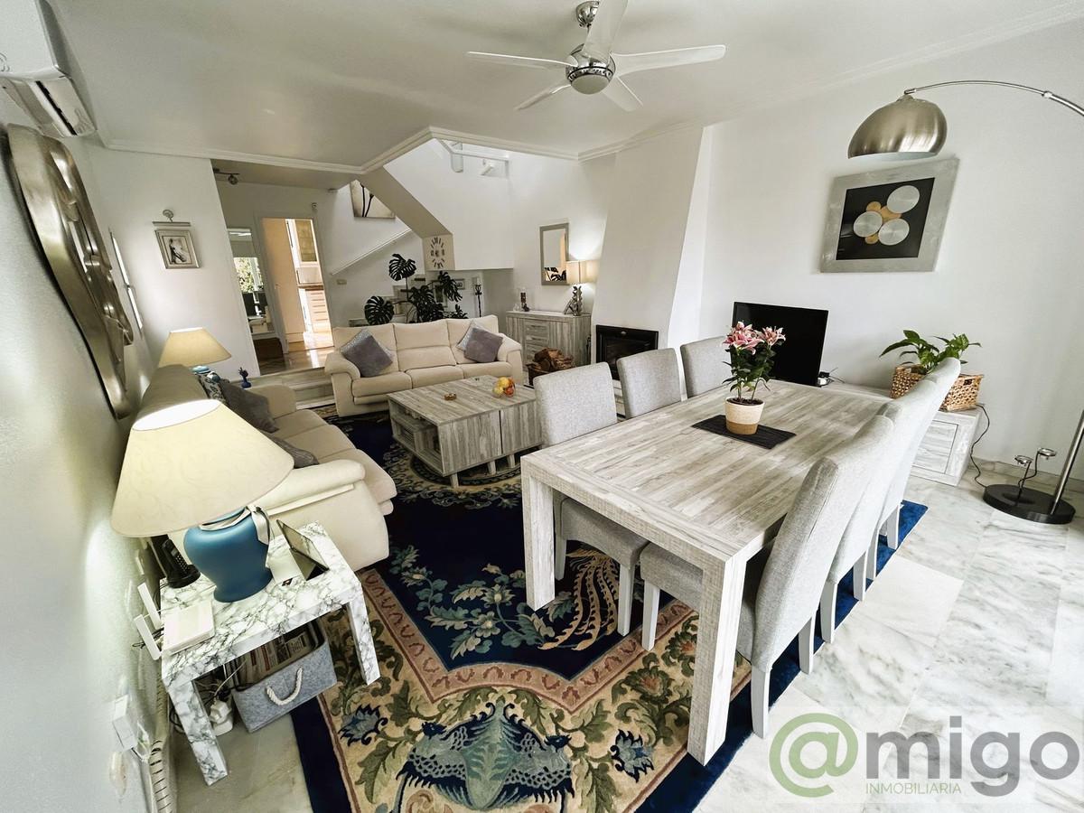 Venta de villa en La Duquesa