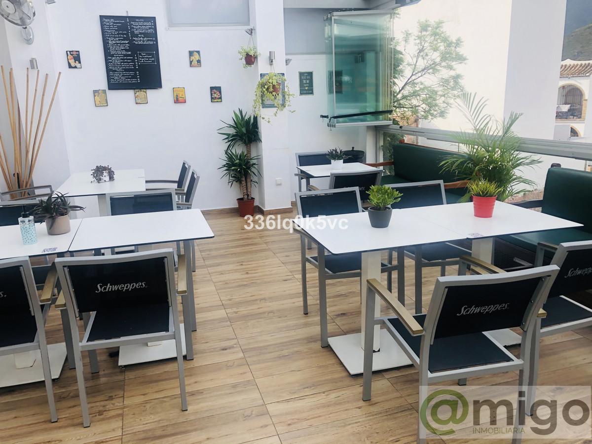 For sale of commercial in Marbella