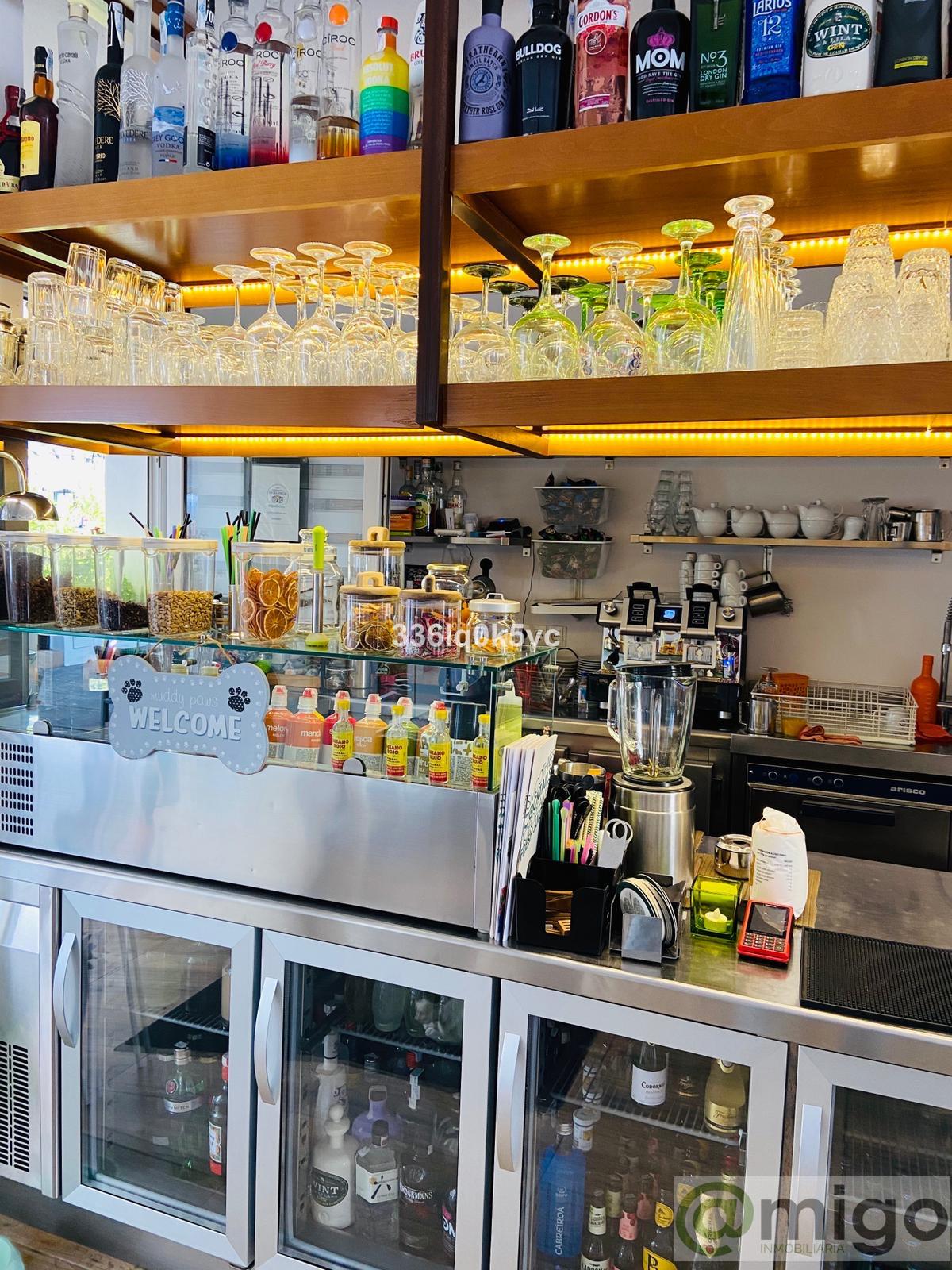 For sale of commercial in Marbella