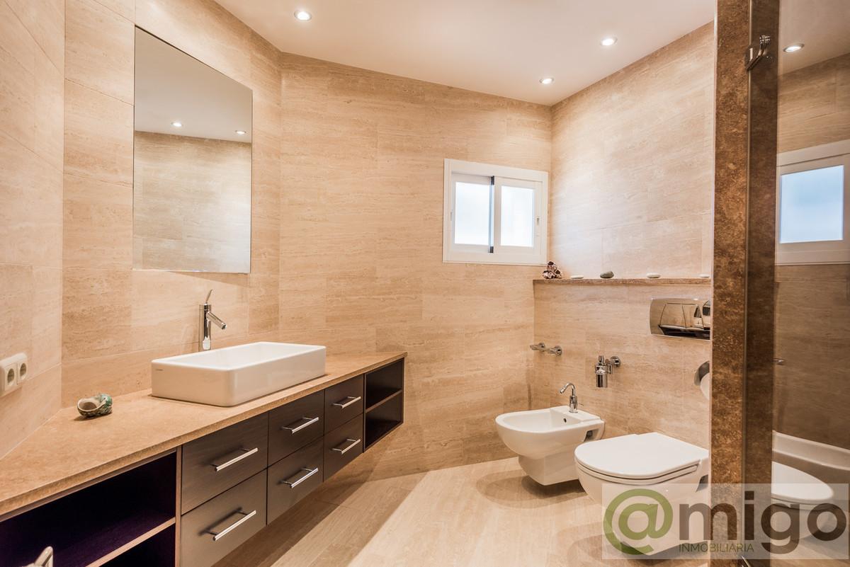 For sale of apartment in Marbella