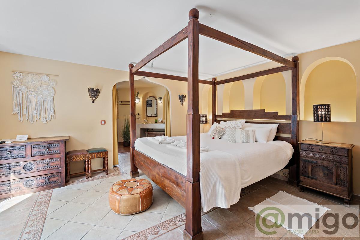 For sale of villa in Marbella