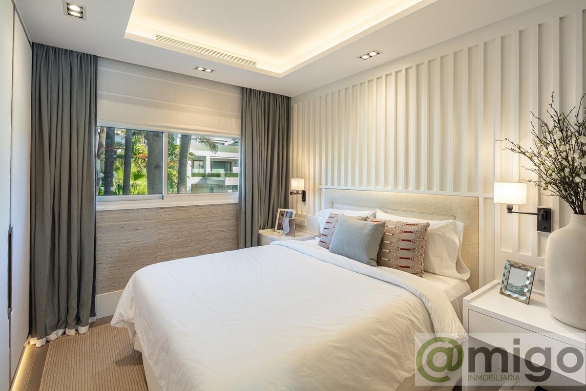 For sale of penthouse in Marbella