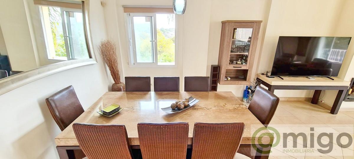 For sale of villa in Riviera del Sol