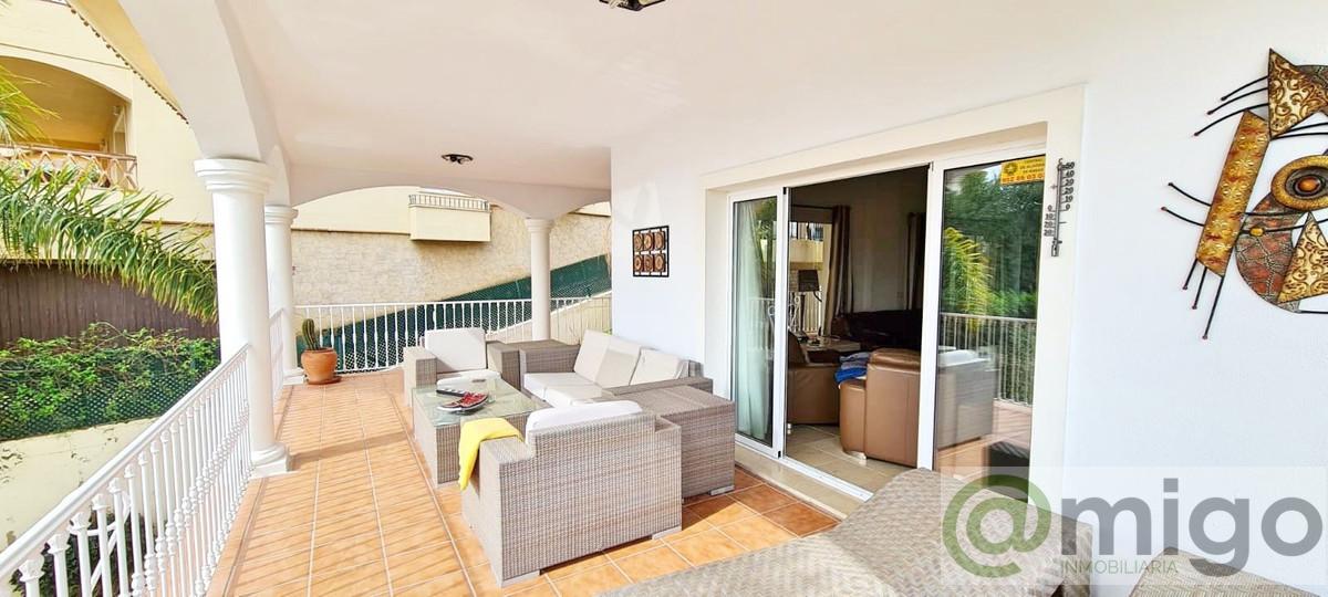 For sale of villa in Riviera del Sol