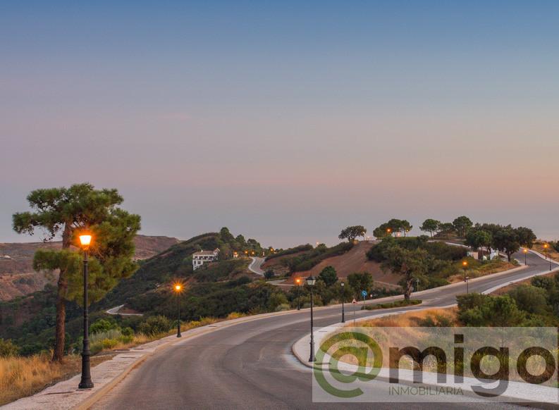 For sale of land in Marbella