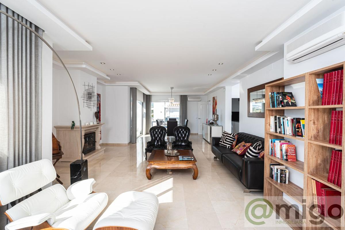 Venta de villa en La Cala de Mijas