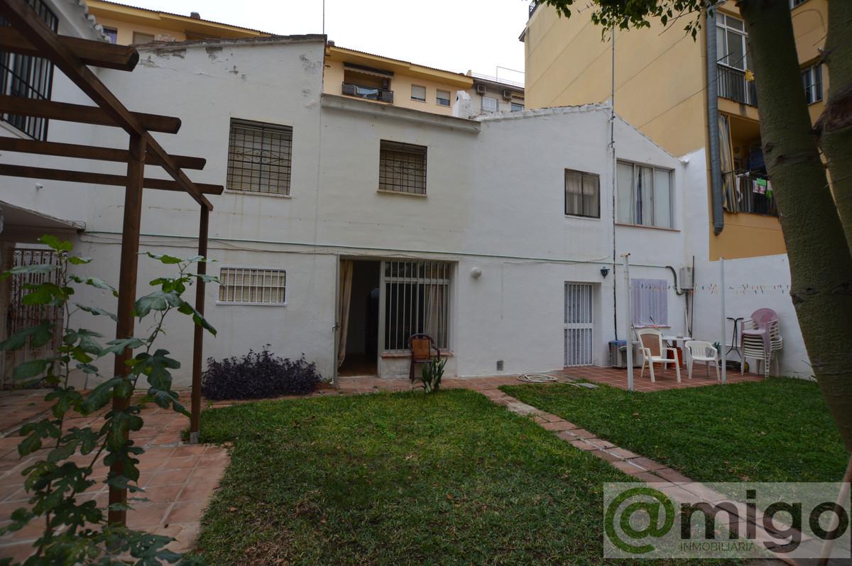 For sale of villa in Fuengirola