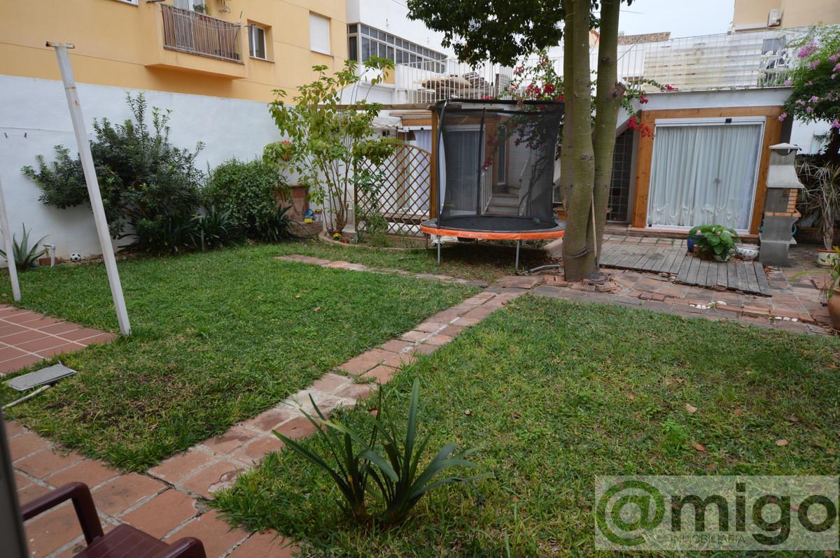 For sale of villa in Fuengirola
