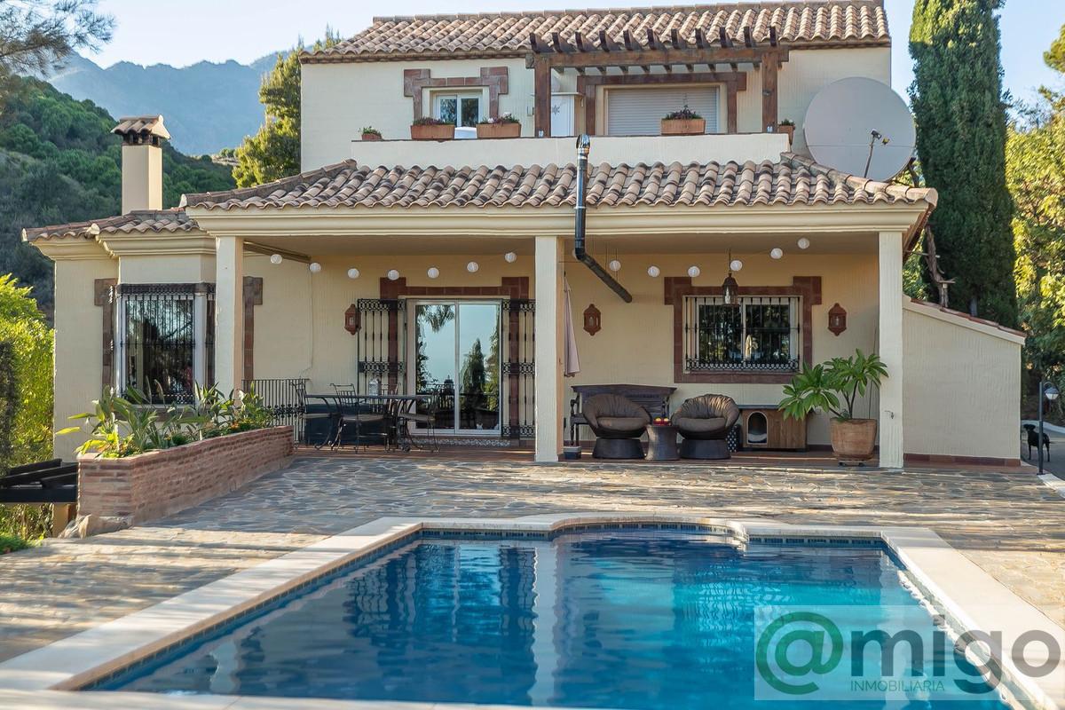 Venta de villa en Estepona