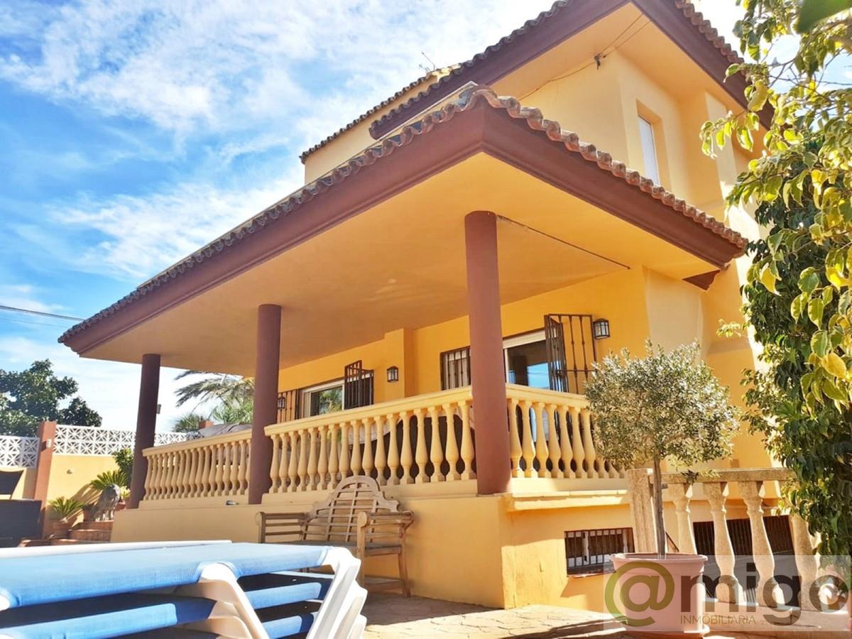 For sale of villa in Marbella