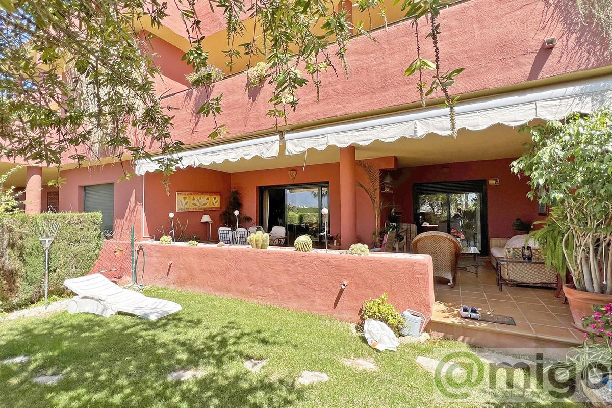 For sale of apartment in Estepona