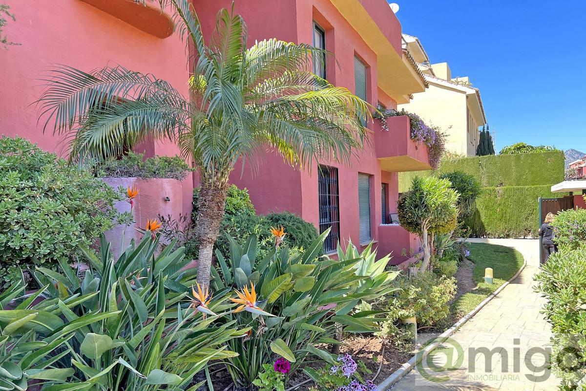 For sale of apartment in Estepona