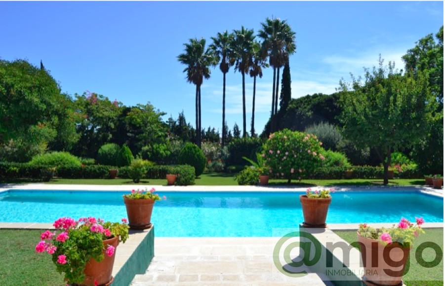 For sale of villa in Marbella