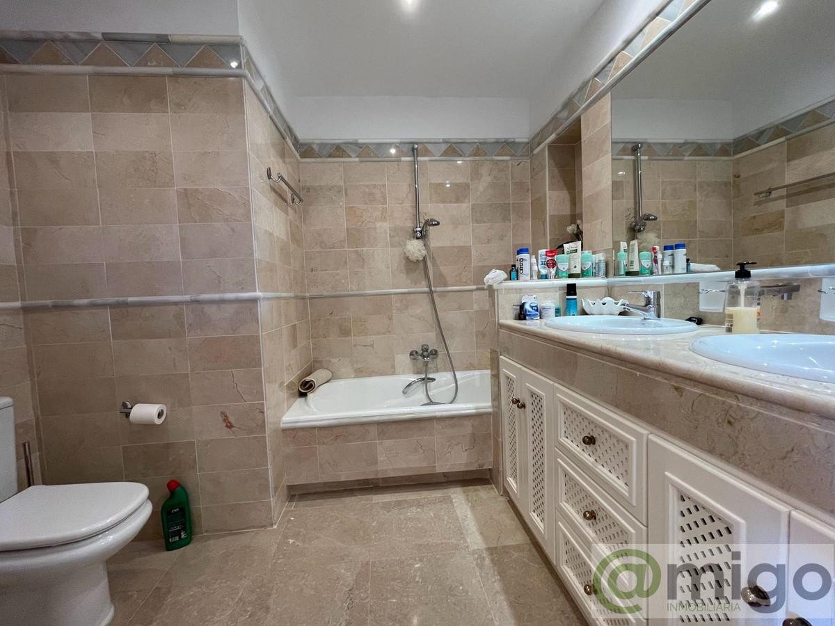 For sale of apartment in Marbella