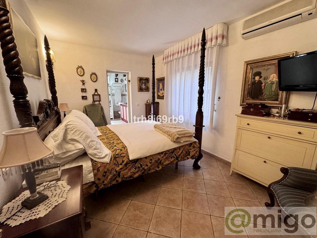 Venta de villa en Atalaya