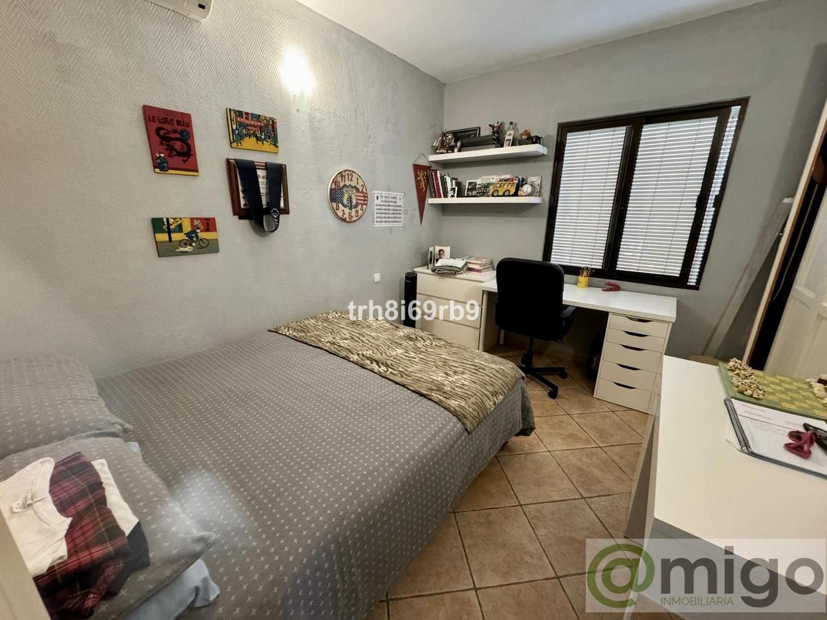 Venta de villa en Atalaya