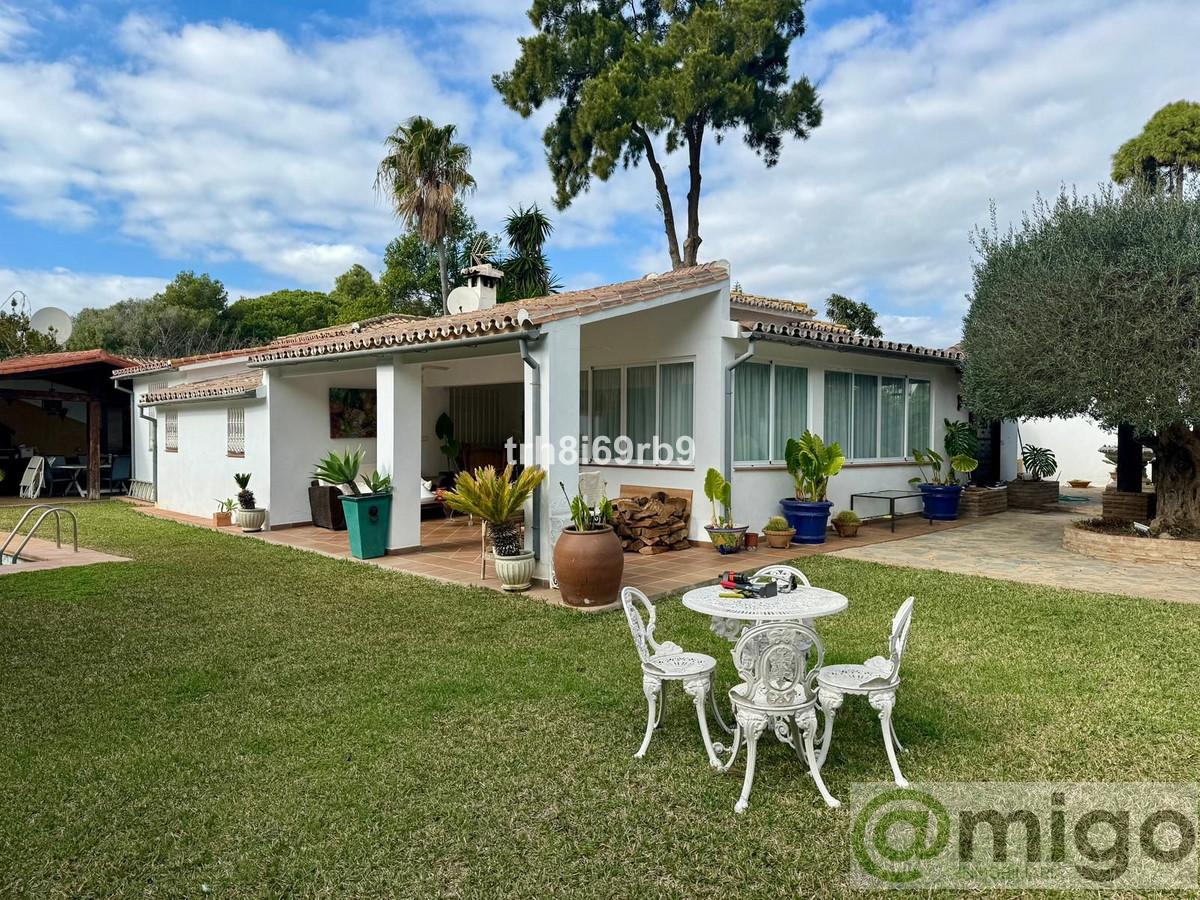 Venta de villa en Atalaya